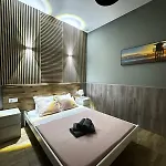 Salom 5 * Βαλένθια