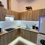 Διαμέρισμα Salom 5 *