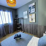 Διαμέρισμα Salom 5 *