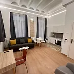 Old Town Flats Casa Burguerini
