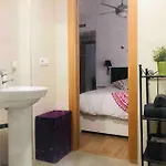 Great Close To Center Apartament *