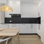 アパート Apartup Ca La Leni Iv *