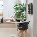 Vlc Host - Manya Apartament