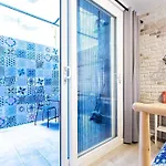 Chic Y Renovado Loft En La Playa Walencja