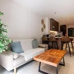 Vlc Host - Luz Casanova