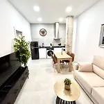 Convenient, Charming 15 Mins From Center Valencia