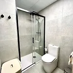 Convenient, Charming 15 Mins From Center Valencia