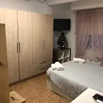Dos Puerto En Piso Compartido 홈스테이 *