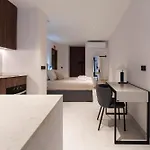 Vlc Host - Luz Casanova 公寓