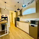 Apartament Ori B & Spacious Flat Close To The Center *