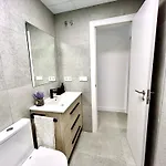 Getaway - Jacuzzi, Space & Comfort 아파트 *