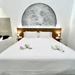 아파트 Getaway - Jacuzzi, Space & Comfort *