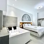 Getaway - Jacuzzi, Space & Comfort * 발렌시아