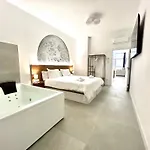 Getaway - Jacuzzi, Space & Comfort 아파트 발렌시아
