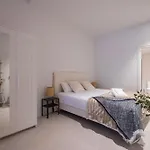 Apartment Pm - Loft Espaciosos Estudios Con Terraza Cerca A Artes Y Ciencias