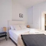 Pm - Loft Espaciosos Estudios Con Terraza Cerca A Artes Y Ciencias Apartment