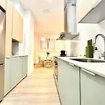Apartamento Valentia Modern And Comfortable Beachside Style