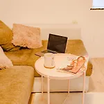 Apartment Cabanal House - 10 Min To Ocean , Fastwifi , Smarttv, Ac