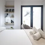 Lola By Concept Flats Aparthotel