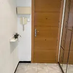 Homestay Tranquila, Centrica Y Luminosa De Matrimonio En Vivienda Compartida