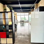 Iy Loft 4 - Open Plan Garage Style - Up To 4 People * Valencie