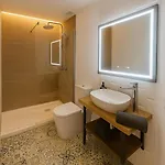 Campoamor Msuites Apartment