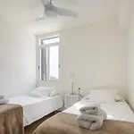 Fantastic Near Apartman Valencia
