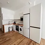 Aires De - Spacious 2-bedroom