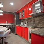 Apartment 4-bed Sleeps 7 Free Parking *