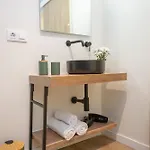Nomad Haux Zaidia * Valencia