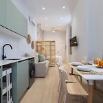 דירה Florit Flats - Trafalgar Arts & Port