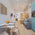 Florit Flats - Trafalgar Arts & Port דירה