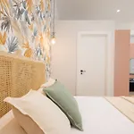 Florit Flats - Trafalgar Arts & Port *
