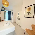 Travel Habitat Oceanografic Apartament *