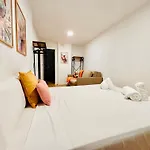 Ori B & Spacious Flat Close To The Center Walencja