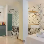Ξενοδοχείο με διαμερίσματα Gulliver 4*