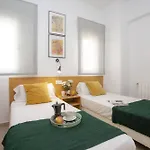 Singularstays Mar44 Terrace Apartment