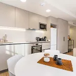 Apartment Brand New And Stylish 1 Bdr By Invalencia