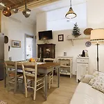 Live In Chianti By Concept Flats