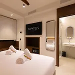 Moontels Colón * Valencia