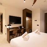 Moontels Colón Hotel