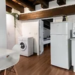 Down Town Apartment *