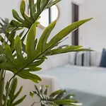 Modern & Stylish Close To The