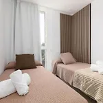 Apartup Port Marina Azura Apartment