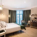 Отель Melia Plaza
