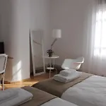 Bed and breakfast 7 Moons 2*