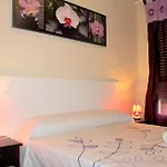 瓦伦西亚公寓 公寓 *