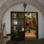 Innsa Πανσιόν