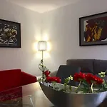 En Universidad Y Cerca De La Playa Apartment *