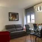 En Universidad Y Cerca De La Playa